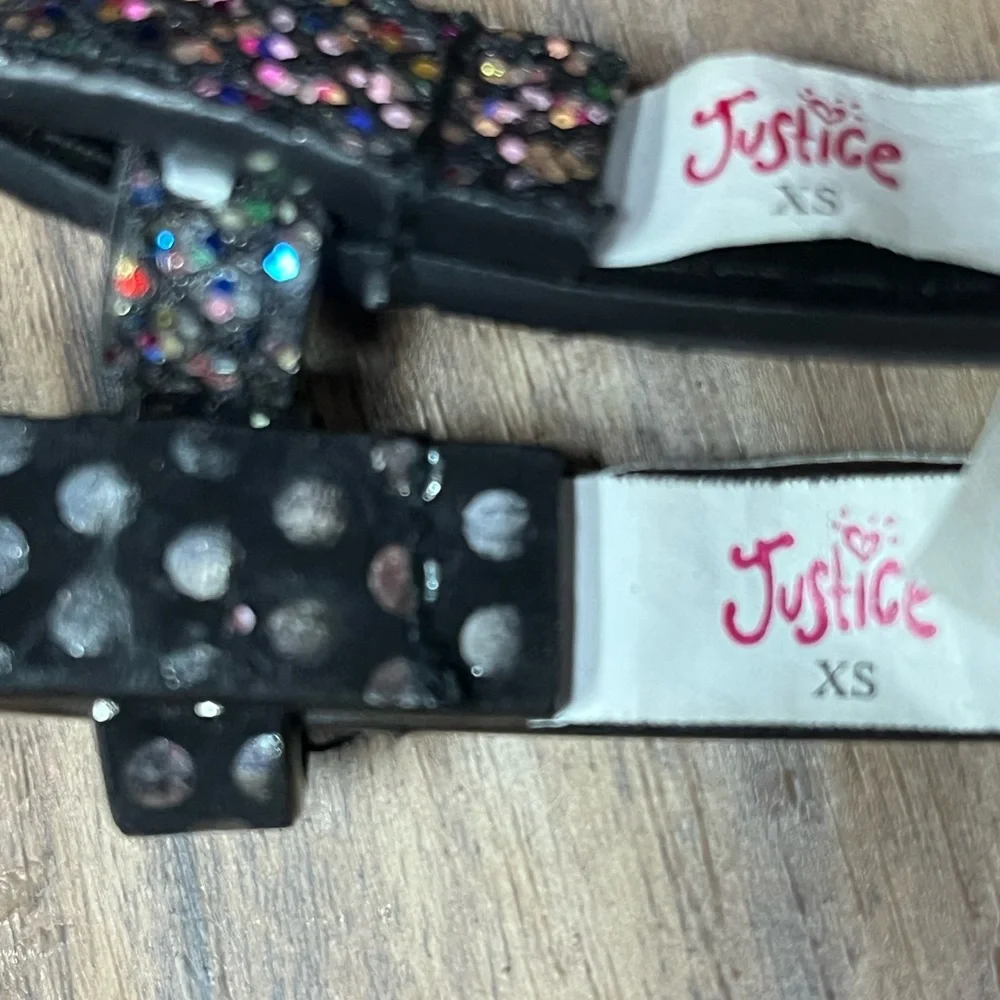 Justice girl’s black & silver sparkle belt, silver buckle, size Small (Size 6)